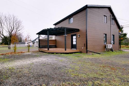 Face arrière - 151 Rue St-Georges, Saint-Séverin, QC - Outdoor With Exterior