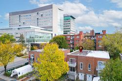 4000  - 4002 Rue De La Peltrie  Montréal (Côte-Des-Neiges/Notre-Dame-De-Grâce), QC H3S 1V4