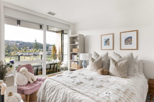 1413-2000 Hannington Rd, Langford, BC - Indoor Photo Showing Bedroom
