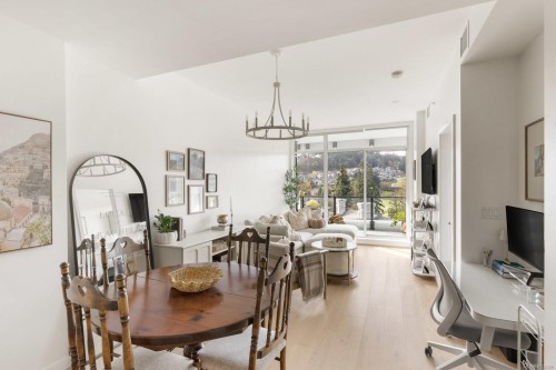 1413-2000 Hannington Rd, Langford, BC - Indoor Photo Showing Dining Room