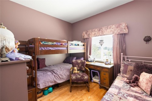 1988 Maple Bay Rd, Duncan, BC 