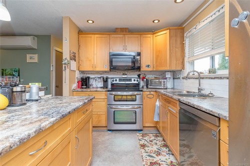 6274 Somenos Rd, Duncan, BC 