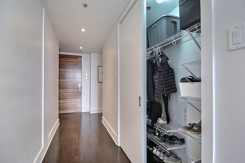 Passageway - 501-370 Rue St-André, Montréal (Ville-Marie), QC - Indoor Photo Showing Other Room