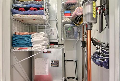 Storage - 501-370 Rue St-André, Montréal (Ville-Marie), QC - Indoor Photo Showing Basement