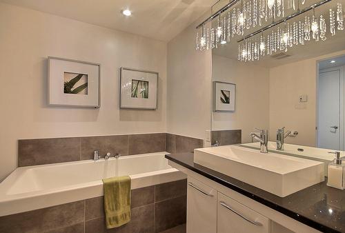 Bathroom - 501-370 Rue St-André, Montréal (Ville-Marie), QC - Indoor Photo Showing Bathroom