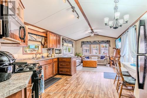 4 Tamarack - 4449 Milburough Line, Burlington, ON - Indoor