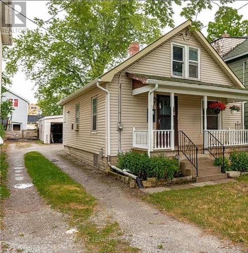 154 Maple Avenue N, Welland (N. Welland), ON - Outdoor With Deck Patio Veranda