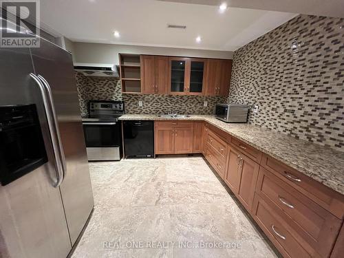 kitchen - 463 Cavell Drive, Mississauga, ON - Indoor Photo Showing Kitchen