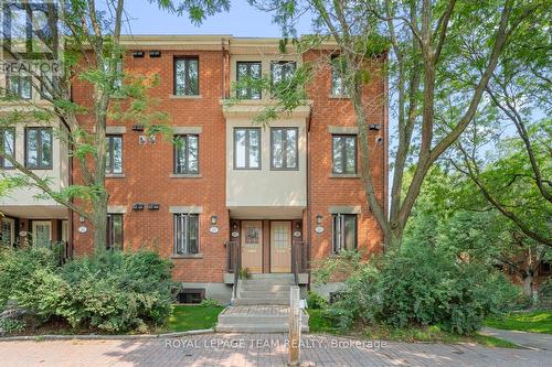 25 SHEBA PRIVATE  Ottawa, ON K1K 4K8