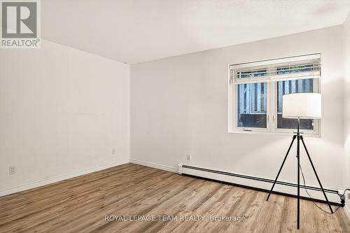 25 Sheba Private, Ottawa, ON - Indoor Photo Showing Other Room