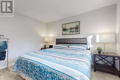 192 Nelson Street, Bradford West Gwillimbury, ON - Indoor Photo Showing Bedroom