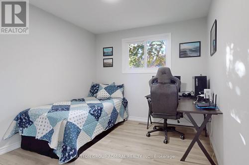 192 Nelson Street, Bradford West Gwillimbury, ON - Indoor Photo Showing Bedroom