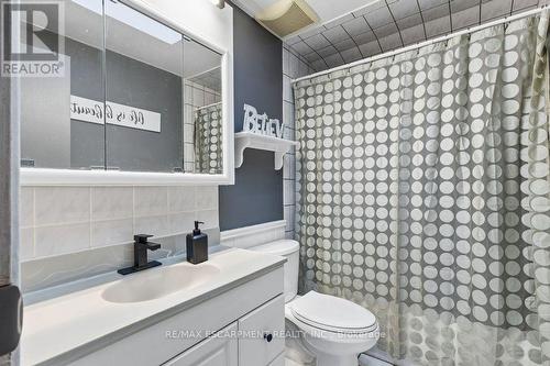 5119 Cherryhill Crescent, Burlington, ON - Indoor Photo Showing Bathroom