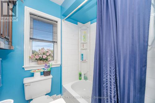 764059 240 Side Road, Melancthon, ON - Indoor Photo Showing Bathroom