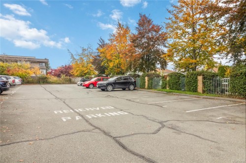 201-2311 Mills Rd, Sidney, BC - Outdoor