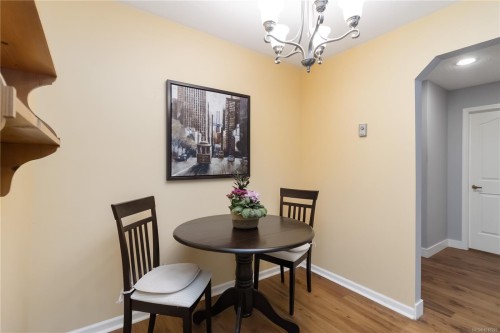 201-2311 Mills Rd, Sidney, BC - Indoor Photo Showing Dining Room