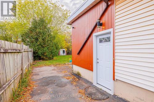 Side of Home - 81 Pelham Rd Road, St. Catharines (Western Hill), ON - Outdoor With Exterior