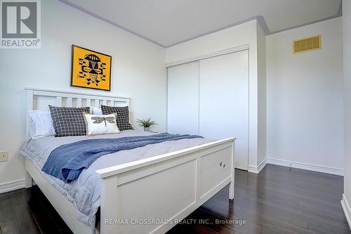 106 Milos Road, Richmond Hill, ON - Indoor Photo Showing Bedroom