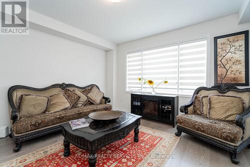 2 Blaney Street, Brant, ON - Indoor Photo Showing Living Room