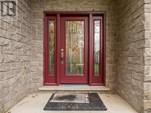 Custom Front Entry - 47 Fox Run Drive, Puslinch, ON - Outdoor