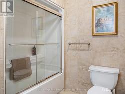 Semi-ensuite 4 Piece Bathroom - 