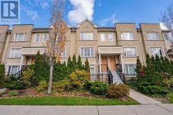 35 - 4965 SOUTHAMPTON DRIVE  Mississauga, ON L5M 8C8