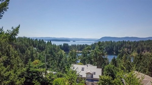 3614 Foc-Sle Rd, Pender Island, BC 