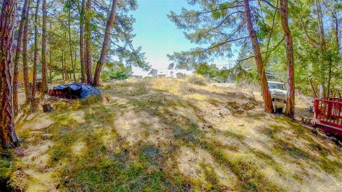 3614 Foc-Sle Rd, Pender Island, BC 