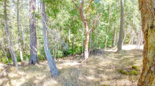 3614 Foc-Sle Rd, Pender Island, BC 