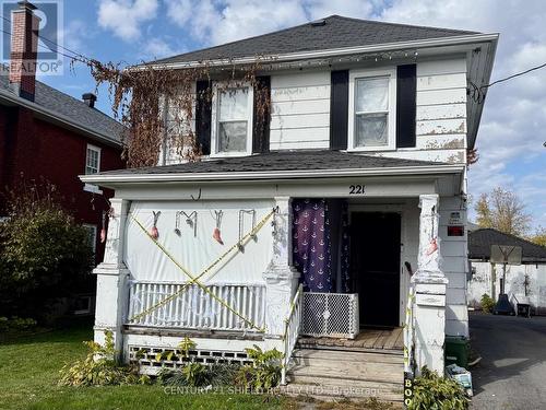 221 5TH STREET E  Cornwall, ON K6H 2L7