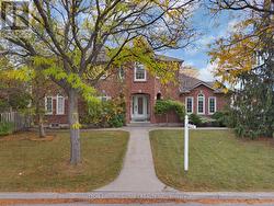 3353 LOYALIST DRIVE  Mississauga, ON L5L 5T9