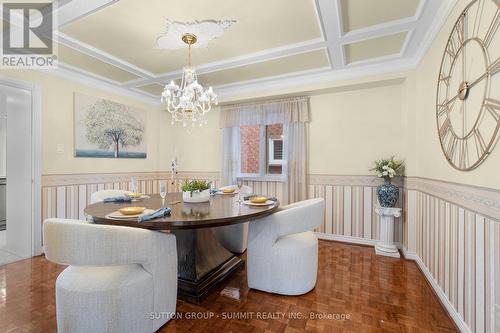 3353 Loyalist Drive, Mississauga, ON - Indoor Photo Showing Dining Room