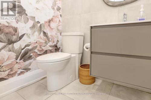 137 High Street W, Mississauga, ON - Indoor Photo Showing Bathroom