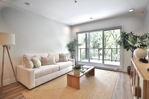 Salon - 105-2100 Rue Benoit, Saint-Bruno-De-Montarville, QC - Indoor Photo Showing Living Room