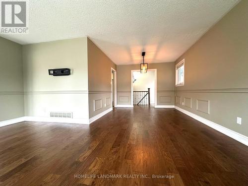 684 Cape Avenue, Burlington, ON - Indoor Photo Showing Other Room