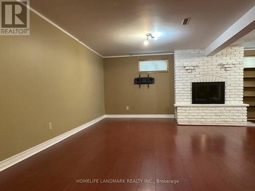 684 Cape Avenue, Burlington, ON - Indoor Photo Showing Other Room