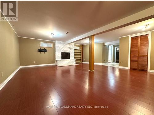 684 Cape Avenue, Burlington, ON - Indoor Photo Showing Other Room