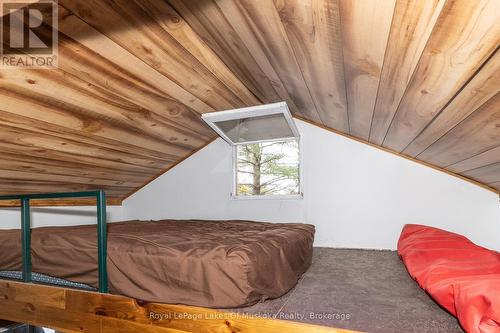 1 - 1060 Skeleton Lake 3 Road, Muskoka Lakes (Watt), ON - Indoor Photo Showing Bedroom
