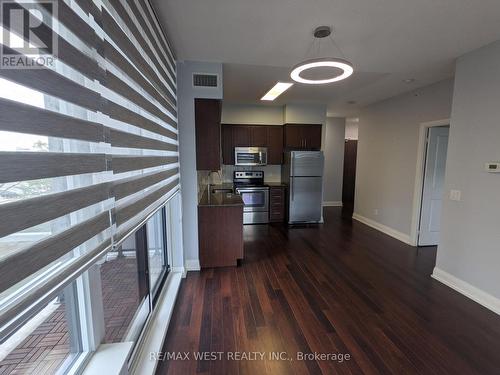 404 - 85 North Park Road, Vaughan, ON - Indoor