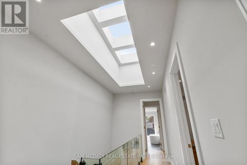 39 Oakwood Avenue N, Mississauga, ON - Indoor Photo Showing Other Room