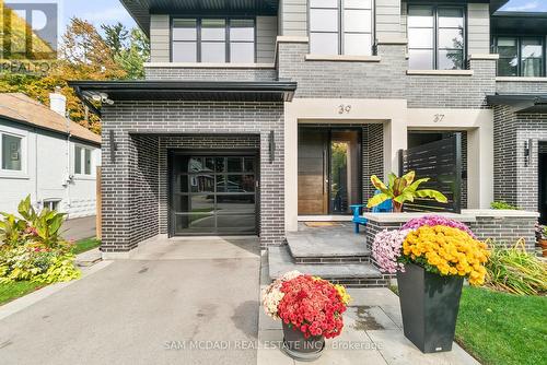 39 Oakwood Avenue N, Mississauga, ON - Outdoor