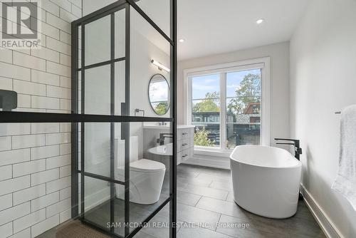 39 Oakwood Avenue N, Mississauga, ON - Indoor