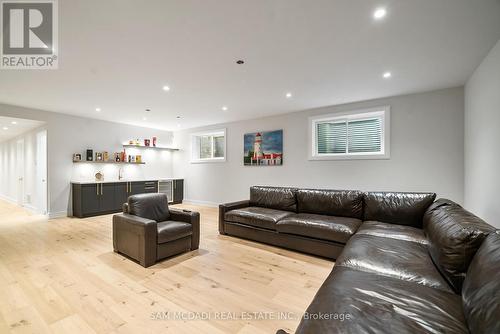 39 Oakwood Avenue N, Mississauga, ON - Indoor