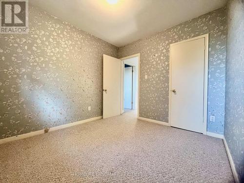 2319 Barclay Road, Burlington, ON - Indoor Photo Showing Other Room