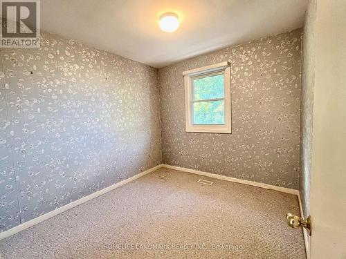 2319 Barclay Road, Burlington, ON - Indoor Photo Showing Other Room