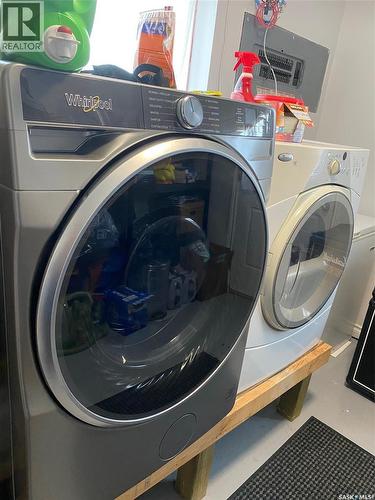 454 Darlington Street E, Yorkton, SK - Indoor Photo Showing Laundry Room