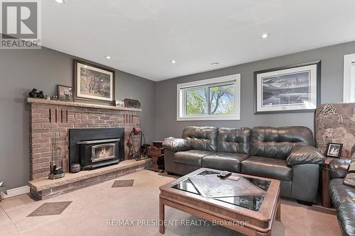 40233 Forks Road S, Wainfleet, ON - Indoor Photo Showing Living Room With Fireplace