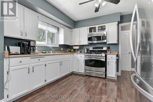 40233 Forks Road S, Wainfleet, ON - Indoor Photo Showing Kitchen