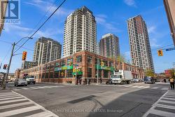 908 - 1410 DUPONT STREET  Toronto, ON M6H 0B6