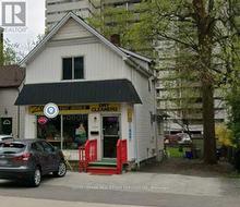 1286 ONTARIO STREET  Burlington, ON L7S 1E8